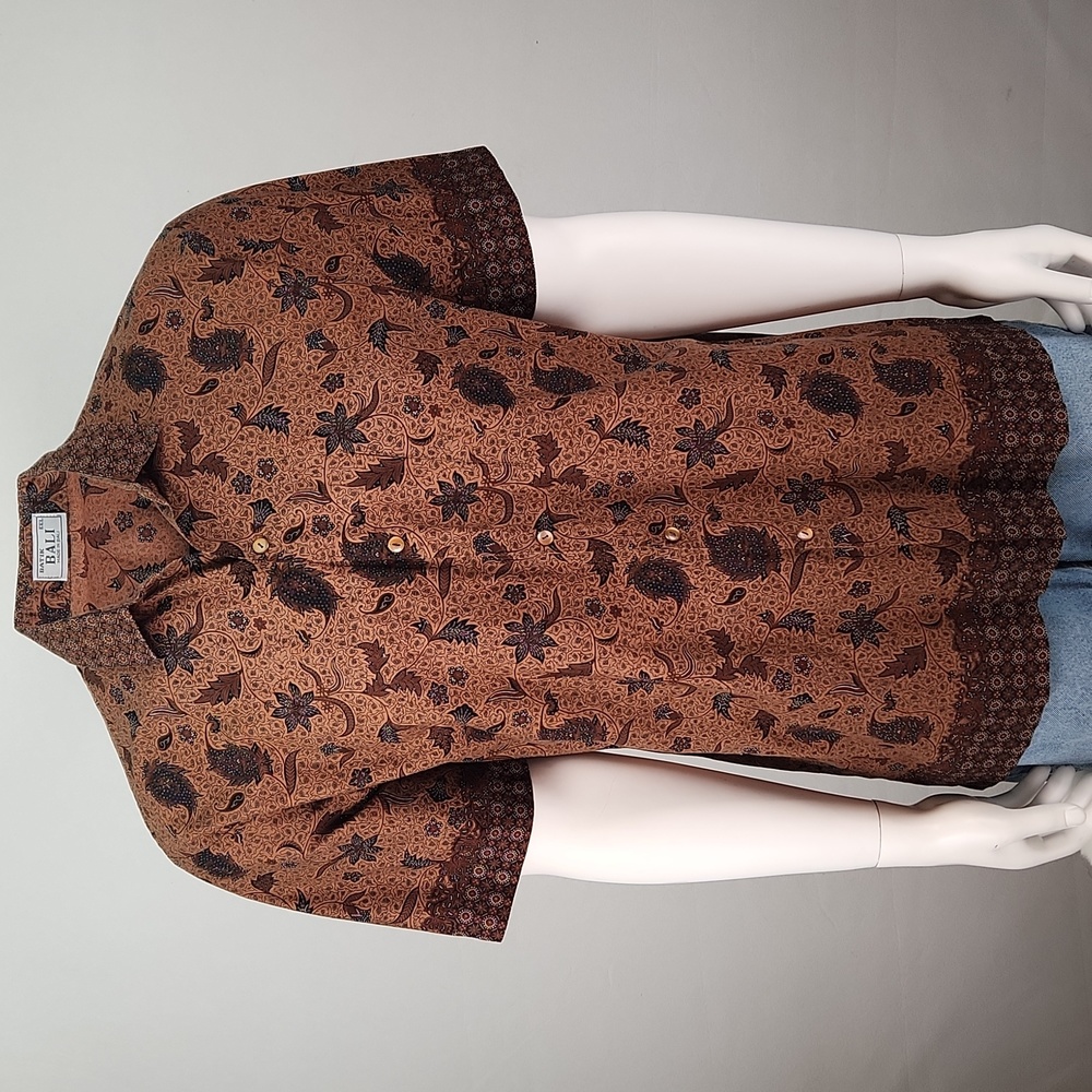BATIK BALI Full Button Short sleeve Size XL Batik